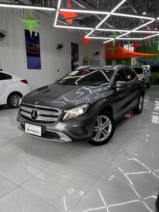 MERCEDES-BENZ GLA 200 1.6 CGI ADVANCE 16V TURBO FLEX 4P AUTOMÁTICO